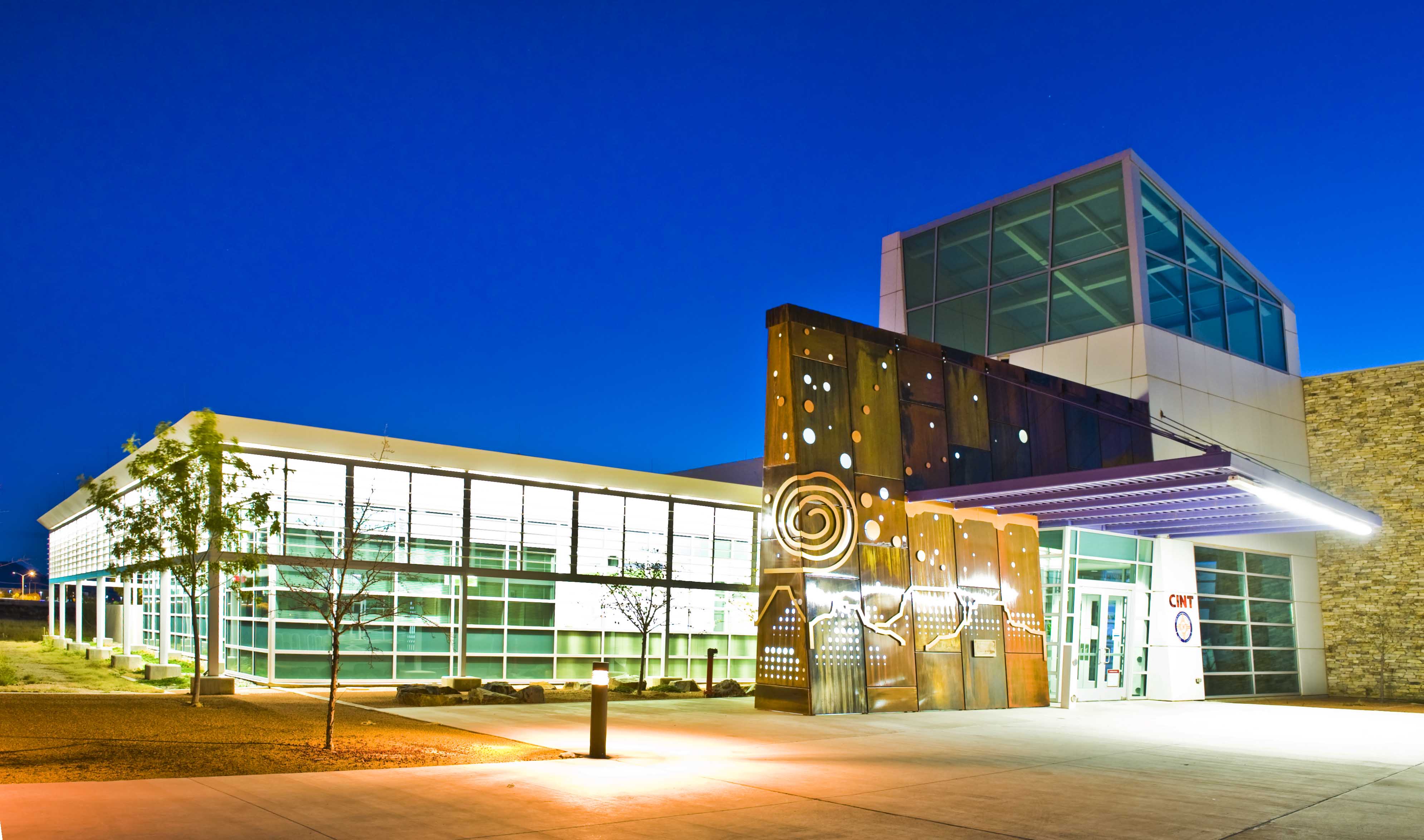 The CINT User Facility is jointly administered at the Sandia National Laboratories (left) and the Los Alamos National Laboratory (right).